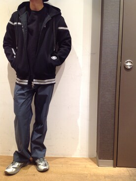「NEIL BARRETT（ニールバレット）のアイテム（ジャケット/アウター）」を使った、岡田さん（メンズ・172cm）の冬コーディネート