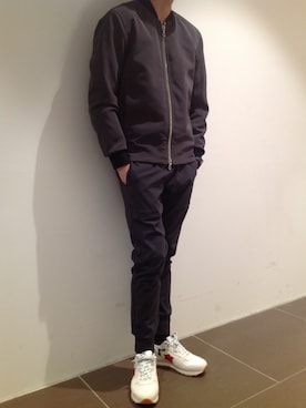 「アトランティックスターズ」｜「アイテム（MA-1）」を使った、岡田さん（メンズ・172cm）の冬コーディネート