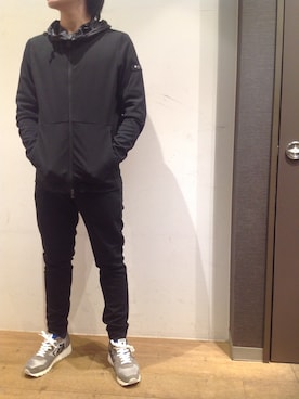 「TATRAS（タトラス）のアイテム（パンツ）」を使った、岡田さん（メンズ・172cm）の冬コーディネート