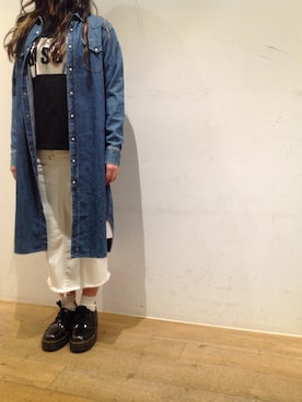 「surt」｜「アイテム（シャツワンピース）」を使った、岡田さん（レディース・160cm）の春コーディネート