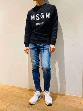 「MSGM（エムエスジーエム）のアイテム（スウェット）」を使った、岡田さん（メンズ・172cm）の春コーディネート