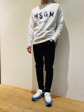 「MSGM（エムエスジーエム）のアイテム（スウェット）」を使った、岡田さん（メンズ・173cm）の春コーディネート
