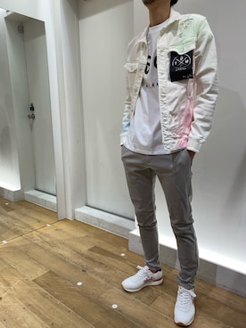 「MSGM（エムエスジーエム）のアイテム」を使った、岡田さん（メンズ・180cm）の春コーディネート