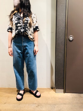 「SCOTCH & SODA（スコッチ アンド ソーダ）のアイテム（シャツ/ブラウス）」を使った、岡田さん（レディース・160cm）の春コーディネート