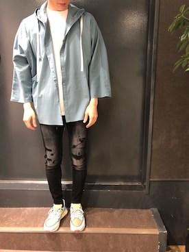 「OURET（オーレット）のアイテム（トップス）」を使った、岡田さん（メンズ・172cm）の夏コーディネート