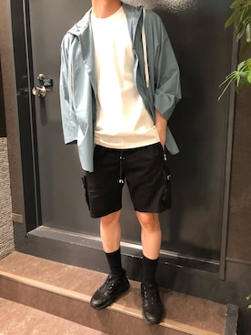 「OURET（オーレット）のアイテム（トップス）」を使った、岡田さん（メンズ・172cm）の夏コーディネート