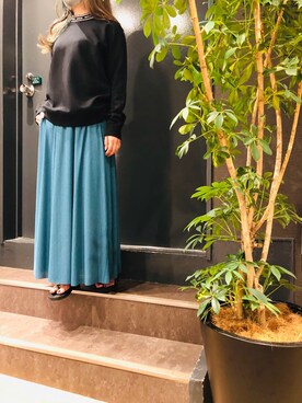 「MSGM（エムエスジーエム）のアイテム（スウェット）」を使った、岡田さん（レディース・160cm）の秋コーディネート