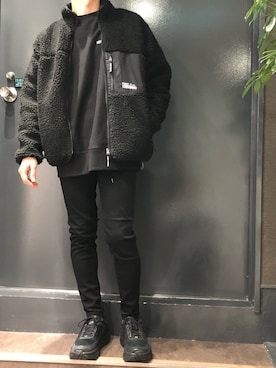「グラフィックＴ」｜「アイテム（ブルゾン）」を使った、岡田さん（メンズ・172cm）の秋コーディネート