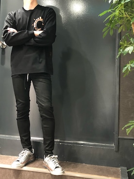 「ラメスニーカー」｜岡田さん（メンズ・172cm）の秋コーディネート
