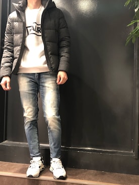 「BALR.（ボーラー）のアイテム（スウェット）」を使った、岡田さん（メンズ・172cm）の秋コーディネート