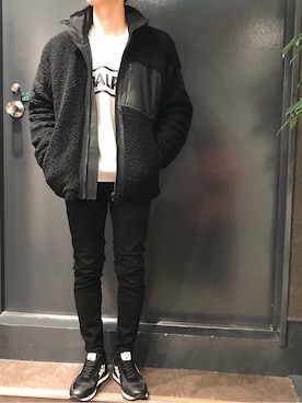 「BALR.（ボーラー）のアイテム（スウェット）」を使った、岡田さん（メンズ・172cm）の秋コーディネート