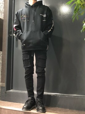 「B'2nd（ビーセカンド）のアイテム（パーカー）」を使った、岡田さん（メンズ・172cm）の冬コーディネート