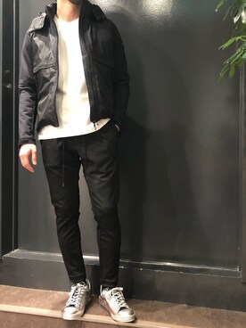 「TATRAS（タトラス）のアイテム（ダウンジャケット/コート）」を使った、岡田さん（メンズ・172cm）の冬コーディネート