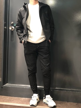 「HIDNANDER（ヒドゥナンダー）のアイテム」を使った、岡田さん（メンズ・172cm）の冬コーディネート