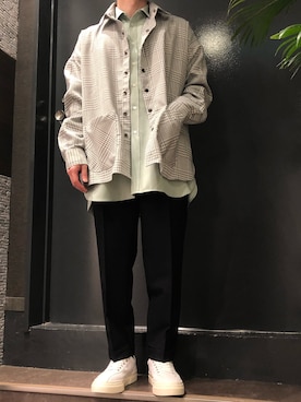 「WRAPINKNOT（ラッピンノット）のアイテム（パンツ）」を使った、岡田さん（メンズ・172cm）の冬コーディネート