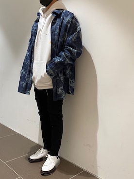 「B'2nd（ビーセカンド）のアイテム（パーカー）」を使った、岡田さん（メンズ・172cm）の春コーディネート