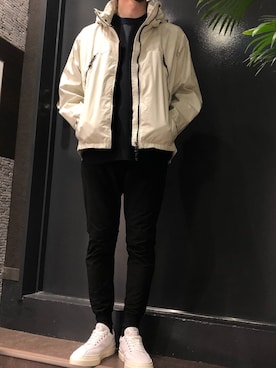 「Stepney Workers Club（ステファニーワーカーズクラブ）のアイテム」を使った、岡田さん（メンズ・172cm）の春コーディネート