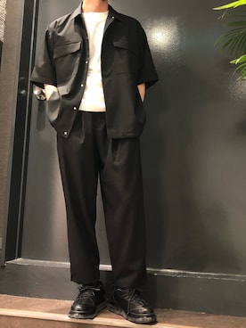 「B'2nd（ビーセカンド）のアイテム（スニーカー）」を使った、岡田さん（メンズ・172cm）の春コーディネート
