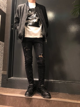 「B'2nd（ビーセカンド）のアイテム（スニーカー）」を使った、岡田さん（メンズ・172cm）の春コーディネート