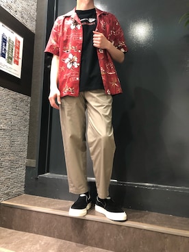 「Stepney Workers Club（ステファニーワーカーズクラブ）のアイテム」を使った、岡田さん（メンズ・172cm）の春コーディネート
