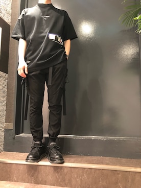 「B'2nd（ビーセカンド）のアイテム（スニーカー）」を使った、岡田さん（メンズ・172cm）の春コーディネート