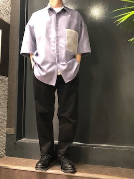 「B'2nd（ビーセカンド）のアイテム（スニーカー）」を使った、岡田さん（メンズ・172cm）の春コーディネート