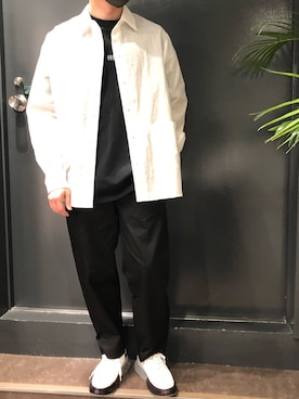 「B'2nd（ビーセカンド）のアイテム（スニーカー）」を使った、岡田さん（メンズ・172cm）の春コーディネート