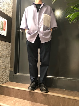 「B'2nd（ビーセカンド）のアイテム（スニーカー）」を使った、岡田さん（メンズ・172cm）の春コーディネート