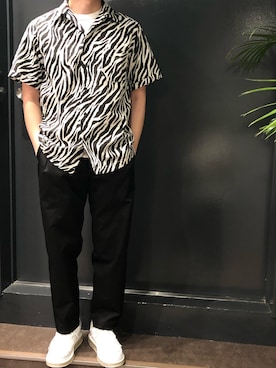 「B'2nd（ビーセカンド）のアイテム（スニーカー）」を使った、岡田さん（メンズ・172cm）の春コーディネート