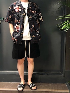 「BALR.（ボーラー）のアイテム（サンダル）」を使った、岡田さん（メンズ・172cm）の夏コーディネート