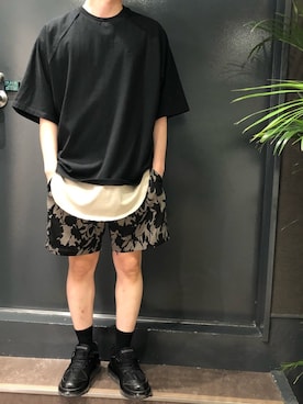 「B'2nd（ビーセカンド）のアイテム（スニーカー）」を使った、岡田さん（メンズ・172cm）の夏コーディネート