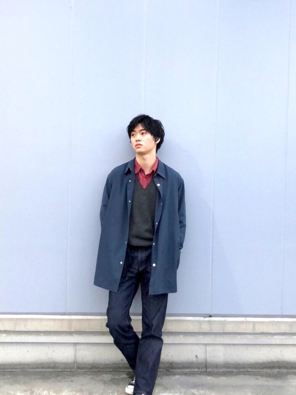 「これが私をアゲる服、きれいめカジュアル、カジュアルコーデ、UNIQLOコーデ、UNIQLO、GU、GUコーデ、古着MIX、古着男子、古着コーデ」｜「usedのアイテム（ベスト、グレー系）」を使った、Yoshinobuさん（メンズ・186cm）の春コーディネートの1枚目の写真