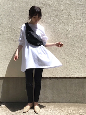 「Deuxieme Classe（ドゥーズィエムクラス）のアイテム（ボディバッグ/ウエストポーチ）」を使った、ari☆さん（レディース・155cm）の春コーディネート