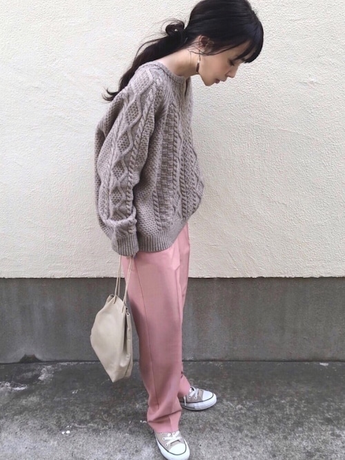 ari☆さんのスラックス「セミワイド カラースラックス ユニセックス(ジョーゼット/ウール混の2タイプ) je-101 chw869【ベーシックライン】(chuclla|チュクラ)」を使ったコーディネート