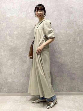 MADEMOISELLE ROPE' STAFF STYLINGさん（レディース・165cm）の春コーディネート