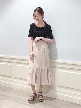 マジェスティックレゴンアミュプラザ鹿児島店スタッフさん（レディース・165cm）の春コーディネート