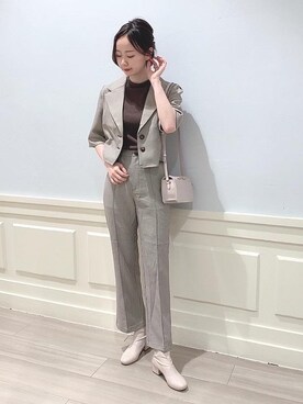 マジェスティックレゴンアミュプラザ鹿児島店スタッフさん（レディース・165cm）の秋コーディネート