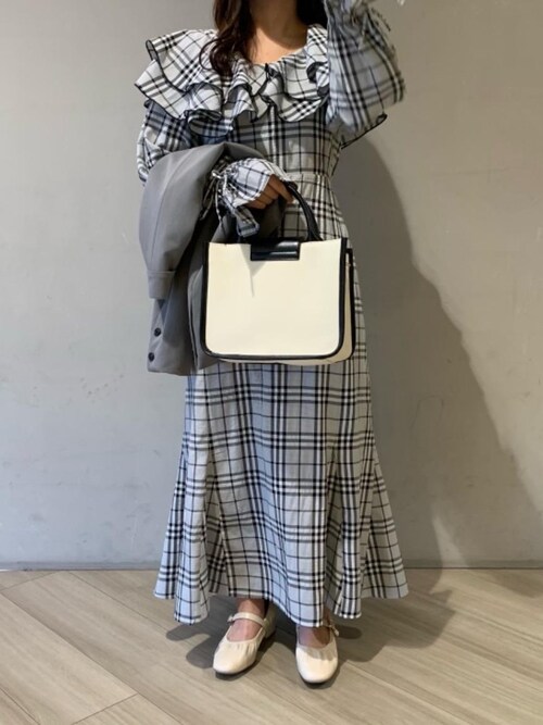 Majestic Legon マジェスティックレゴンアミュプラザ鹿児島店スタッフさんのパンプスを使ったコーディネート Zozotown