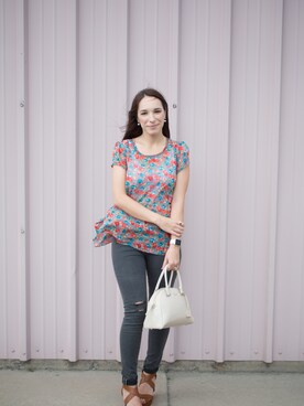 Kelsey Bangさんのコーディネート