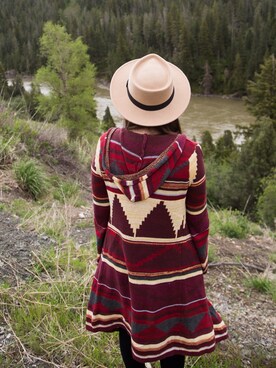 Kelsey Bangさんのコーディネート