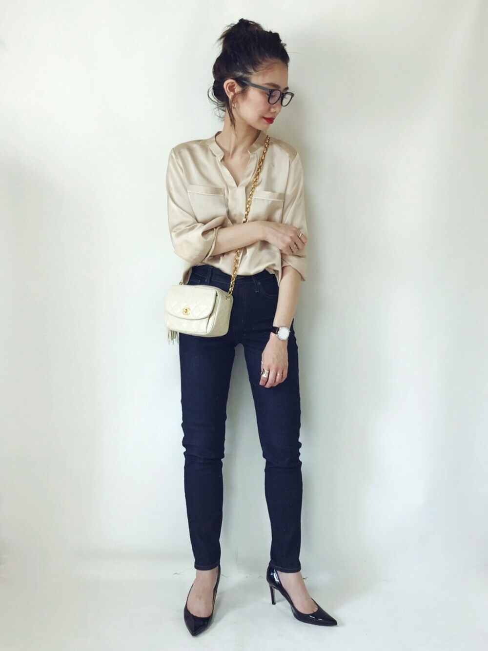 「ROPE' PICNICのパジャマ風スタンド衿スキッパーシャツ（シャツ/ブラウス、ベージュ系）」を使った、TOMOKAさん（レディース・162cm）の夏コーディネートの1枚目の写真