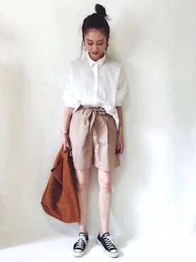 「AZUL ENCANTO（アズールエンカント）のアイテム（シャツ/ブラウス）」を使った、TOMOKAさん（レディース・162cm）の秋コーディネート