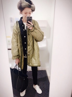 「DOUBLE NAME（ダブルネーム）のアイテム」を使った、TOMOKAさん（レディース・162cm）の冬コーディネート