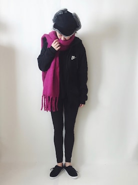 「NIKE（ナイキ）のアイテム（ブルゾン）」を使った、TOMOKAさん（レディース・162cm）の冬コーディネート