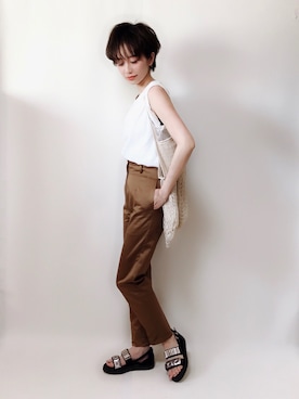 「TOGA PULLA（トーガ　プルラ）のアイテム（シューズ）」を使った、TOMOKAさん（レディース・162cm）の春コーディネート