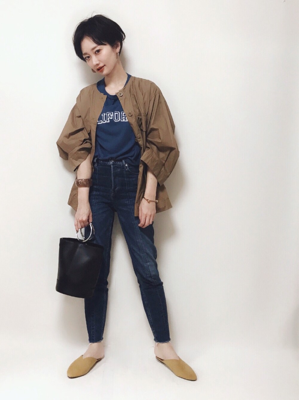 EN ROUTEのノーカラージャケットを使った人気ファッション