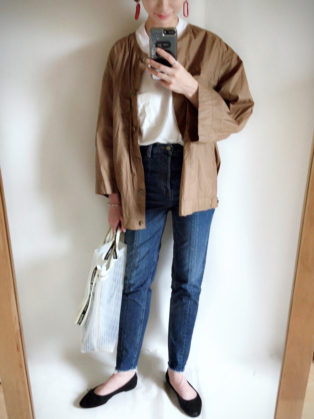 EN ROUTEのノーカラージャケットを使った人気ファッション