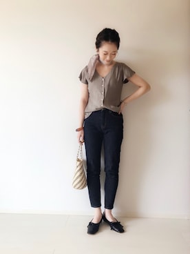「AZUL ENCANTO（アズールエンカント）のアイテム（シャツ/ブラウス）」を使った、TOMOKAさん（レディース・162cm）の春コーディネート