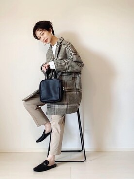 「アイテム（チェスターコート）」を使った、TOMOKAさん（レディース・162cm）の秋コーディネート