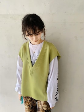 「VACANCY（ヴァカンシー）のアイテム（トップス）」を使った、TOMOKAさん（レディース・162cm）の春コーディネート